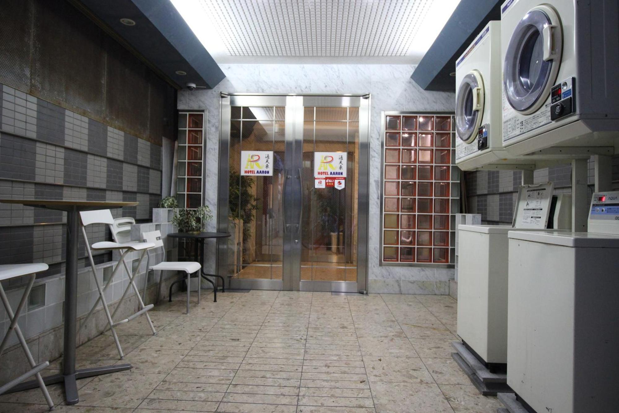 Hotel Aaron通天東 أوساكا المظهر الخارجي الصورة